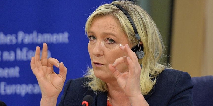 Irkçı Le Pen’in Seçim Vaadi Göçmen Vizelerini Askıya Almak!