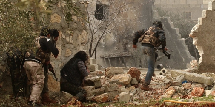 Direnişçiler Şam’da Esed Güçlerine Ait İki Tankı İmha Etti!