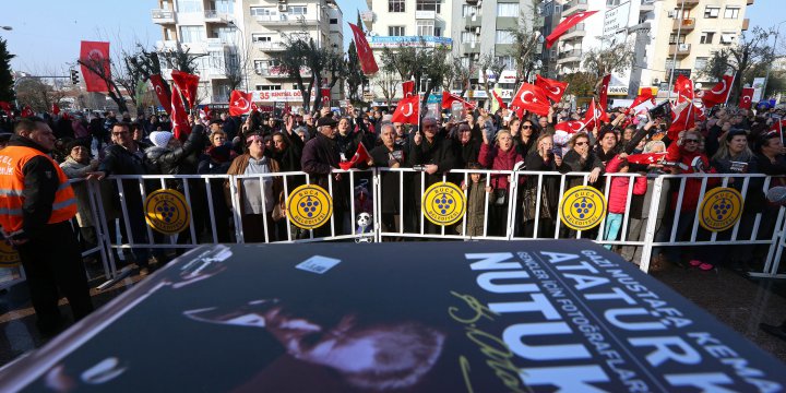 "Hayır" Cephesinin Mustafa Kemal ve Nutuk İstismarı