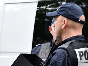Le Pen’in Partisine Polis Baskını