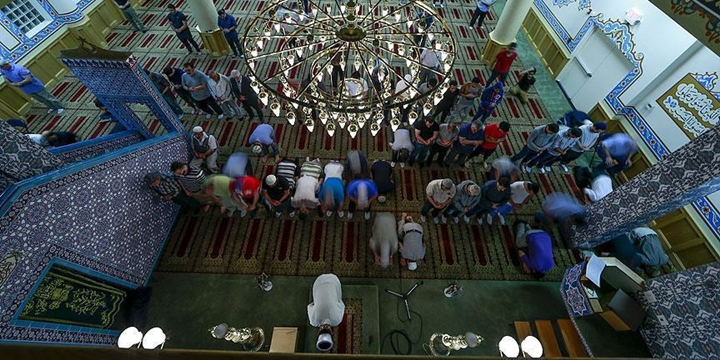 ABD’de Bir Cami Kundaklandı!