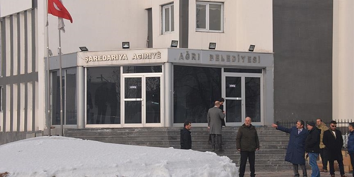 Ağrı Belediyesi’ne Sırrı Sakık’ın Yerine Kayyum Atandı