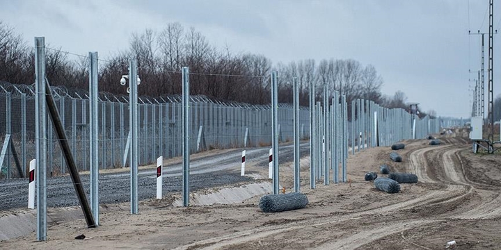 Macaristan-Sırbistan Sınırına İkinci Tel Örgü Çekiliyor!