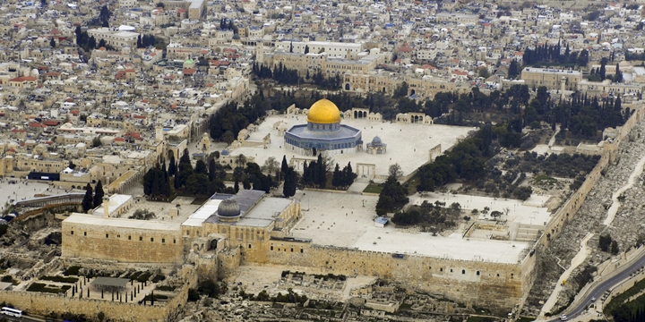 İşgalci İsrail’in Caddeleri Kudüslülere Çekilmiş Bir Kılıç!