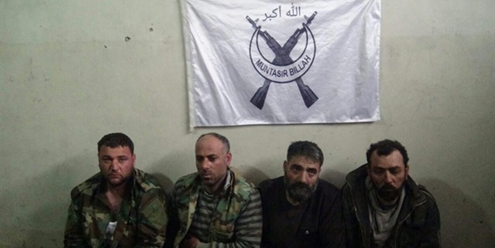 Direnişçiler, Esed’in 4 Askerini Esir Aldı
