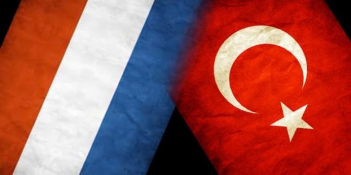 AK Parti’nin Referandum Etkinliğine Bir Engel de Hollanda'dan