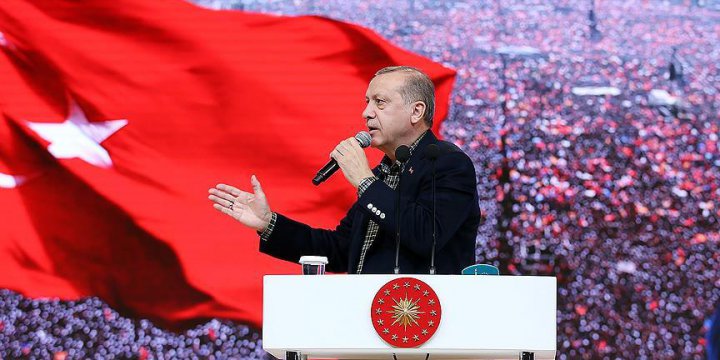 “Meğerse Nazizm Almanya'da Devam Ediyormuş”