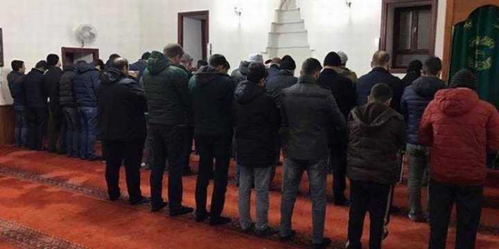 Amasya Özgür-Der'de Sabah Namazı Buluşmaları Devam Ediyor