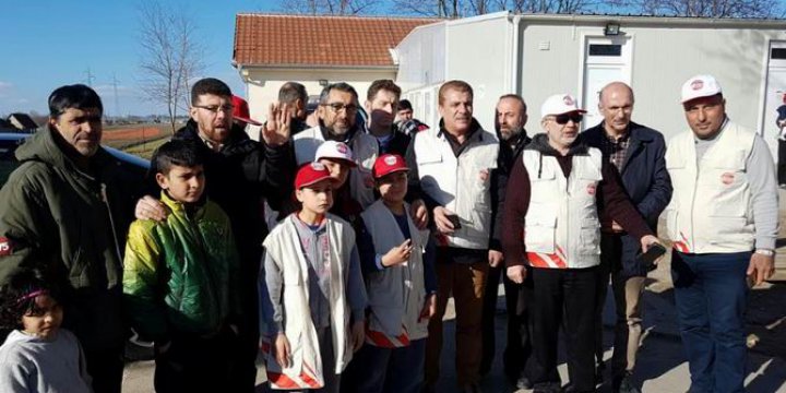Macaristan ve Sırbistan’daki Mülteci Kamplarına Yolculuk