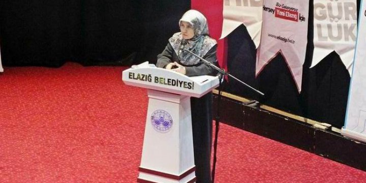 “Modernite ve Gelenek Arasında Kadın”