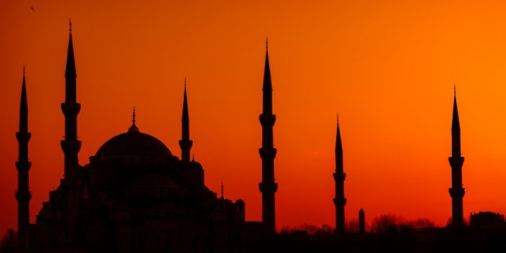 Diyanet'ten Türk Milliyetçiliği Hamasetini Aşan Çanakkale Hutbesi