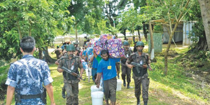 Myanmar'ın Shan Eyaletinde 30 Bin Kişi Yerinden Oldu