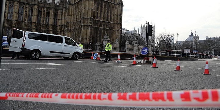Londra’daki Saldırıda Ölenlerin Sayısı 5’e Yükseldi