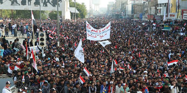 Irak'ta Sadr Yanlılarından Hükümet Karşıtı Gösteri