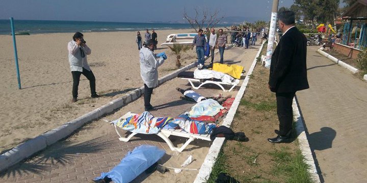 Kuşadası'nda Göçmenleri Taşıyan Bot Battı: 11 Ölü