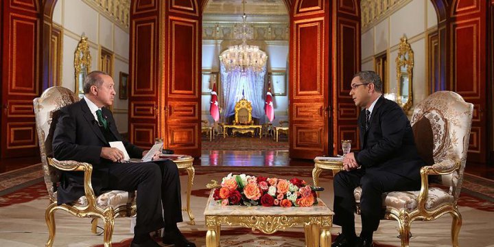 "Galatasaray'da Kararın Aidata Bağlı Alınmasını Hafif Buluyorum"