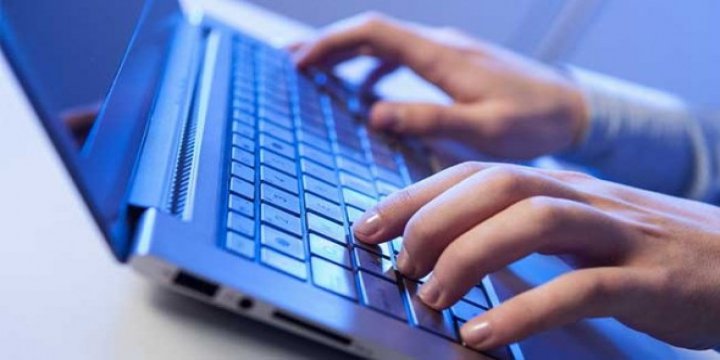 Gençler Sosyal Medya Yüzünden "Siber Zulme" Uğruyor