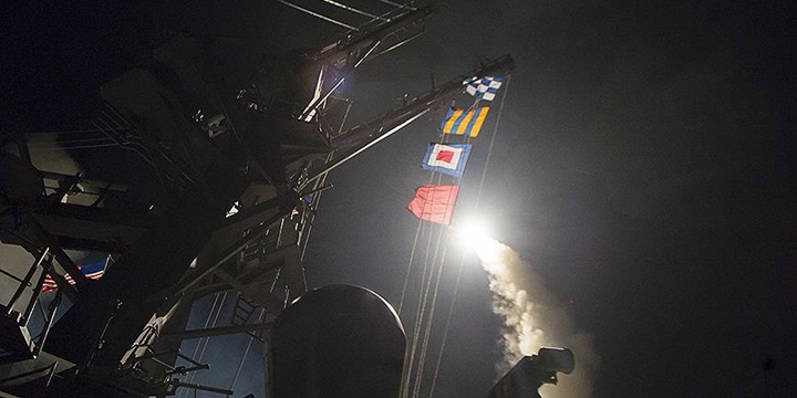 ABD Suriye’de Esed Rejimine Ait Hava Üssünü Vurdu