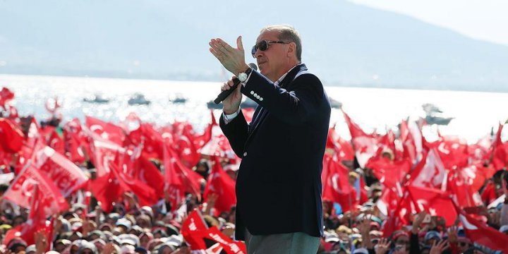 Cumhurbaşkanı Erdoğan: Kimi Denize Döküyorsun Görelim
