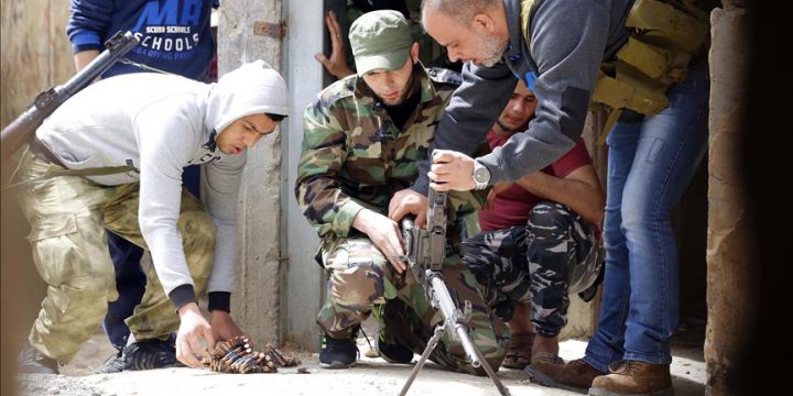 Lübnan'daki Ayn El-Helva Mülteci Kampındaki Çatışmalar Şiddetlendi