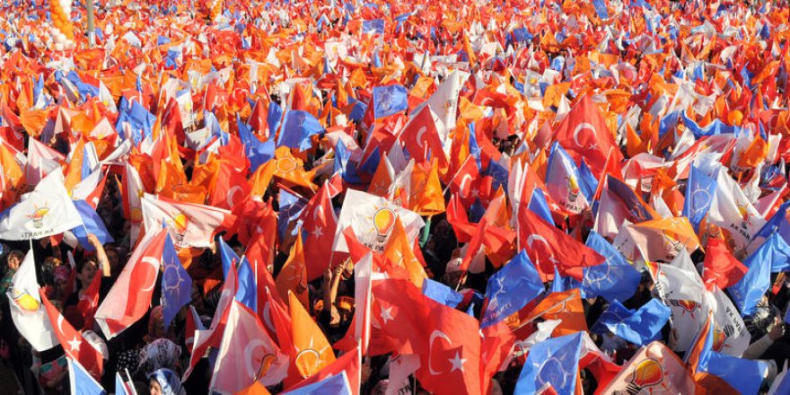 AK Parti’deki ‘İslamcılık’ Tartışması