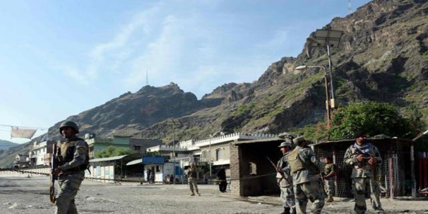 Pakistan-Afganistan Sınırında Patlama