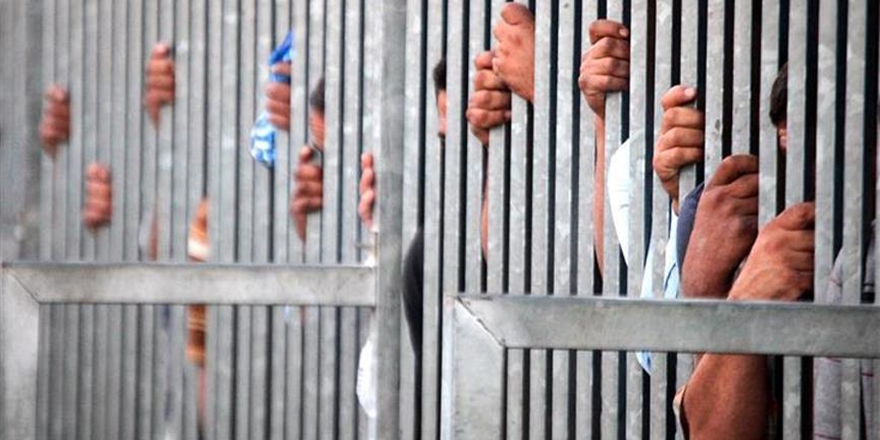 “Suriye’deki Hapishanelerde En Az Bin 600 Filistinli Kayboldu”