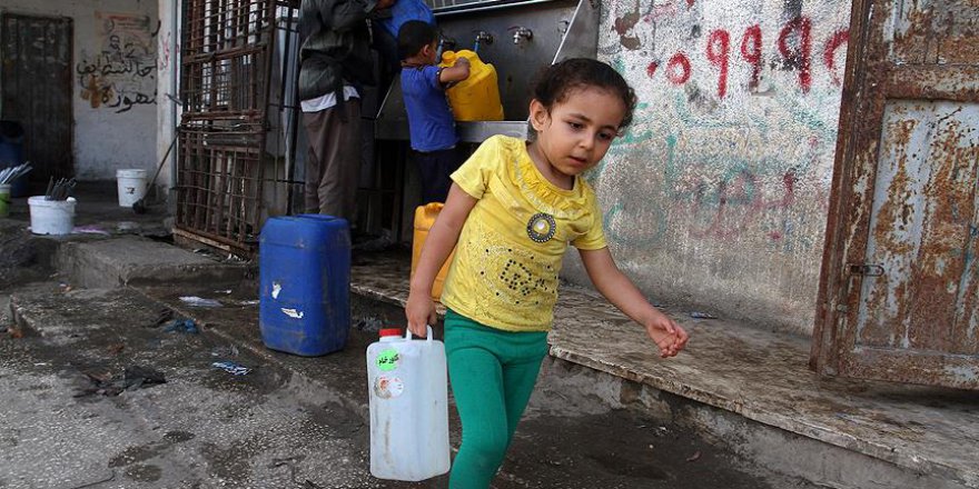 'Gazze'de Çocuklar Abluka Yüzünden Zehirleniyor'
