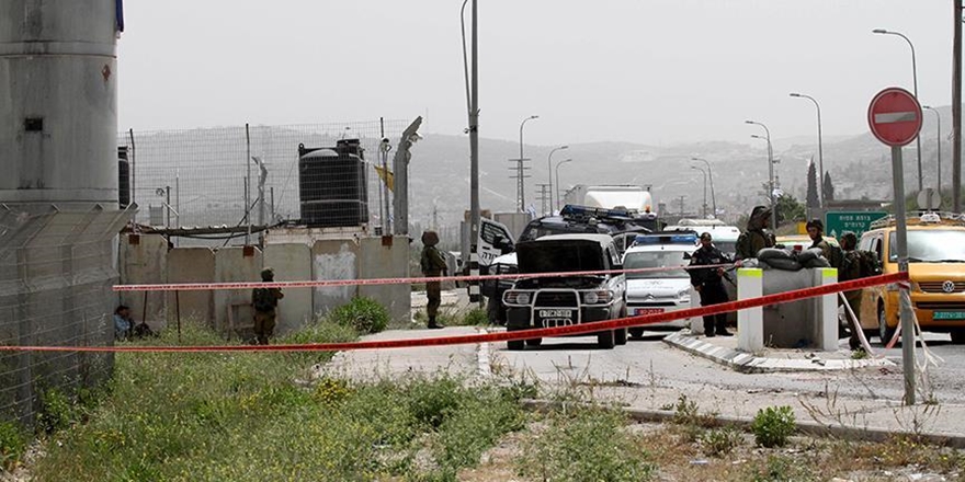 Siyonist Yerleşimciler Filistinlilerin Köyüne Saldırdı!