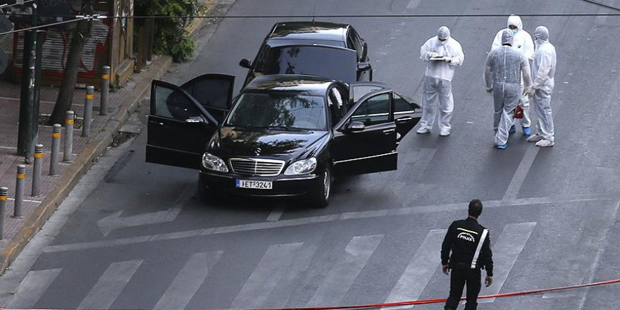 Yunanistan'da Eski Başbakanlardan Papadimos'a Bombalı Saldırı