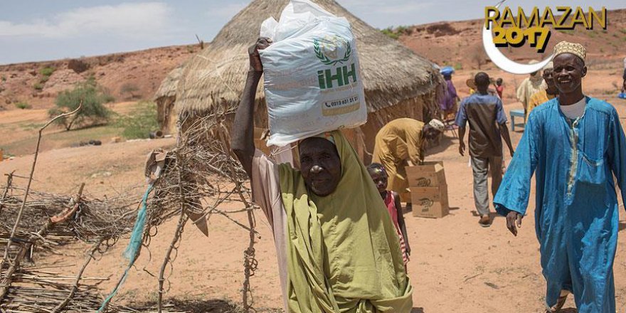 İHH Nijer'deki 940 Aileye Gıda Yardımı Ulaştırdı