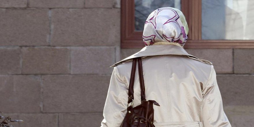 Güney Afrika'daki Irkçı Başörtüsü Uygulaması Kaldırıldı