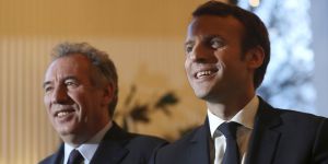 Fransa’da Adalet Bakanı François Bayrou da İstifa Etti