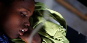 Çöpe Attıklarıyla Afrika'yı Doyururlar!