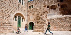 “El Halil Saatli Bomba Gibi”