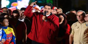 Ha Erdoğan Ha Maduro; Batı'daki Literatür Aynı