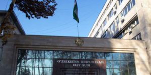 Özbekler Yargıtay Binasını Bastı