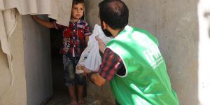İHH Gazze’de İhtiyaç Sahiplerine Kurban Eti Dağıttı