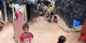 Hindistan’a Giden Arakanlıların Zorlu Yaşam Mücadelesi!