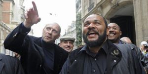 Fransa'da Irkçılık Karşıtı Komedyene Yasak