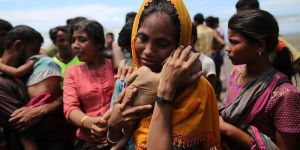 Arakan’dan Bangladeş’e Geçenlerin Sayısı 500 Bini Aştı!