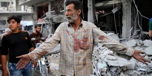 Rusya İdlib’de Teröristleri Bombalıyormuş!