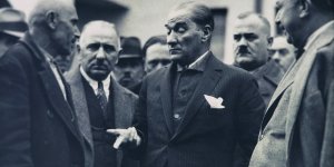 “Gazi’yle Kucaklaşma ve Kemalizm’le Yenilenme Çığırı”