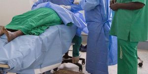 Uganda’da Doktorlardan “Süresiz Grev”