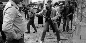 Almanya 1990’da 500 bin Kamu Çalışanını İşten Çıkarmış mıydı?