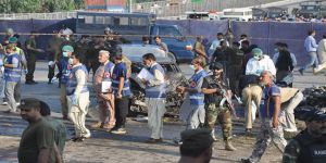 Pakistan'da Askeri Araca Saldırı