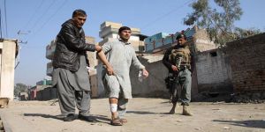 Afganistan'da Peş Peşe Patlamalar