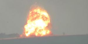 Direnişçiler Hama’da Rejim Zırhlısını Havaya Uçurdu! (Video)