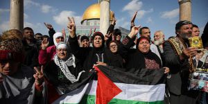 Mescid-i Aksa'da Cuma Çıkışı ABD-İsrail Protestosu