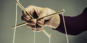 Dindarlar Dünyevileşmenin Neresinde?